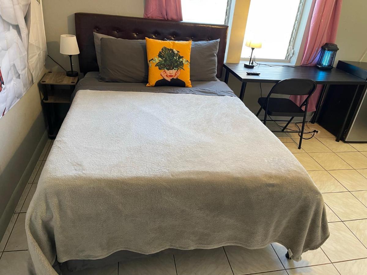 Value Inside Miami, Near Airport, Beach, Center & Metro *