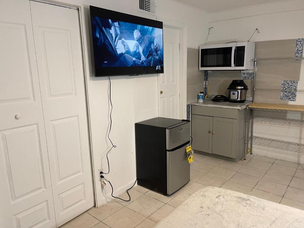 Value Inside Miami, Near Airport, Beach, Center & Metro *